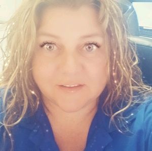 Meet your Posher, Celeste